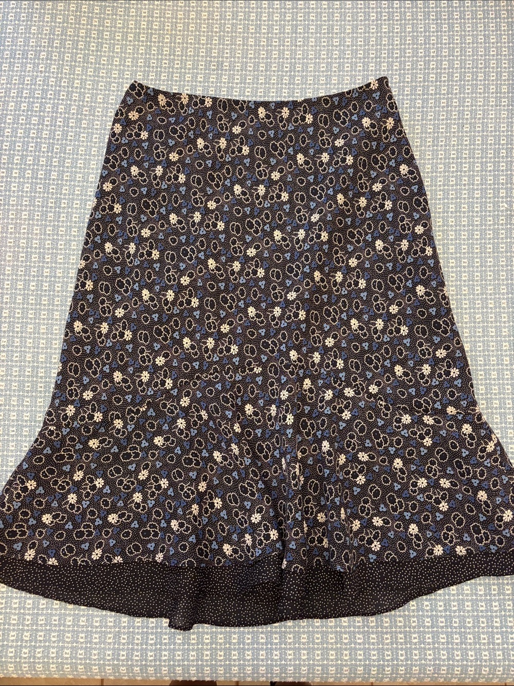 Loft Women's Floral flare Skirt - Black and Blue